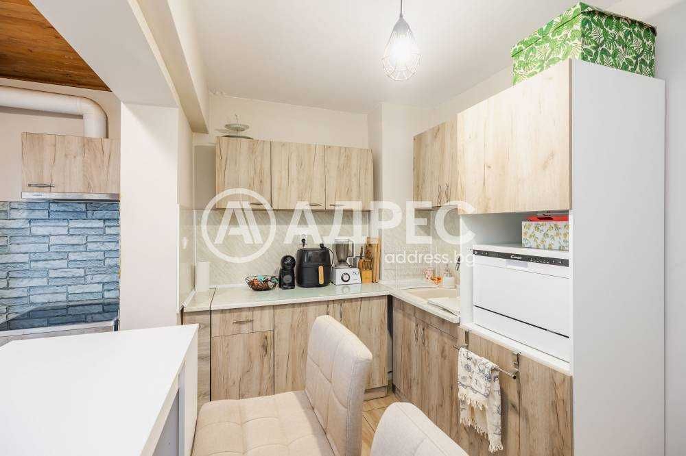 Обзаведен апартамент с три отделни стаи