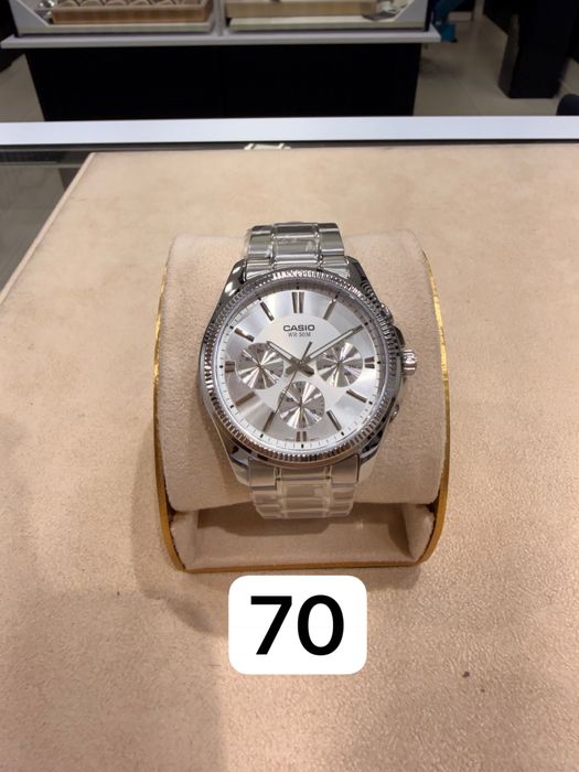 Часы Casio duro 200m