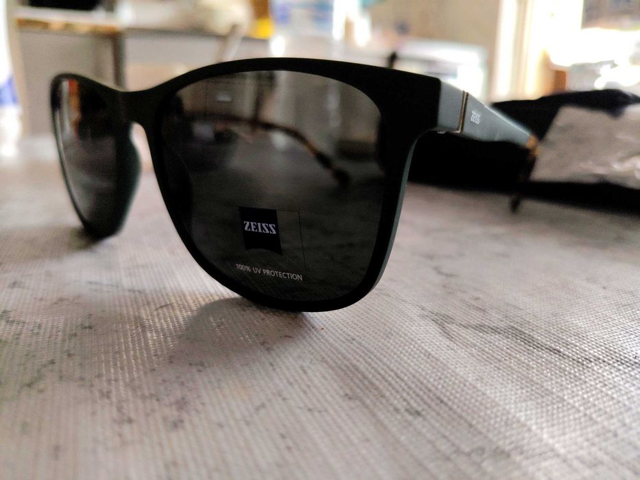 Оригинални слънчеви очила ZEISS ZS25557S Matte Green