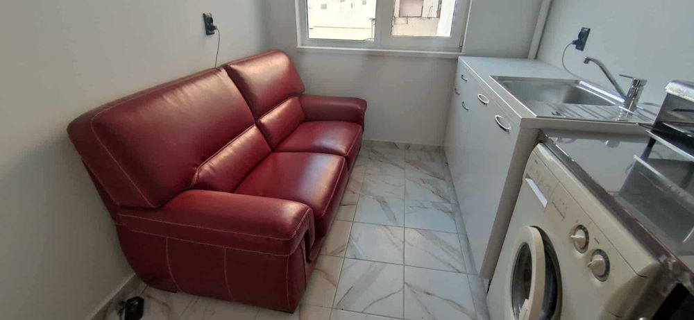 Дава се под наем Четиристаен апартамент в Пловдив, Център - 102 кв.м за 448.8 € - Снимка #4