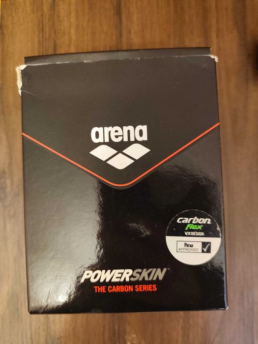 състезателен бански арена