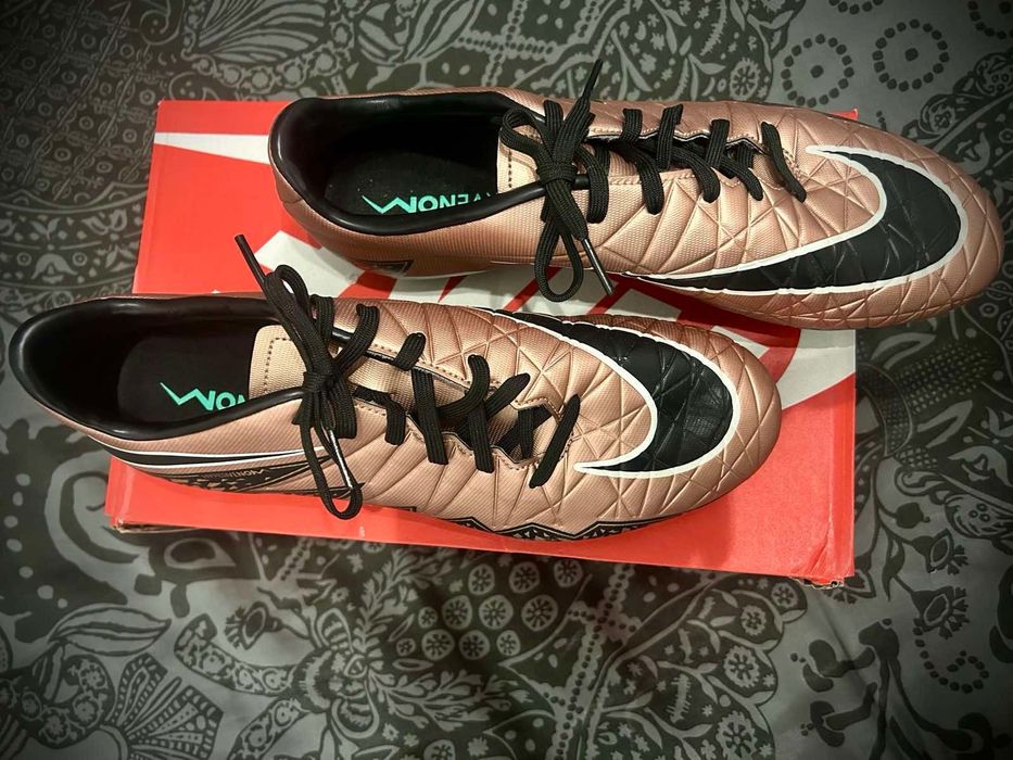 Футболни обувки Nike Hypervenom