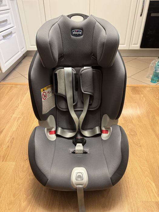 Scaun Auto Chicco cu isofix