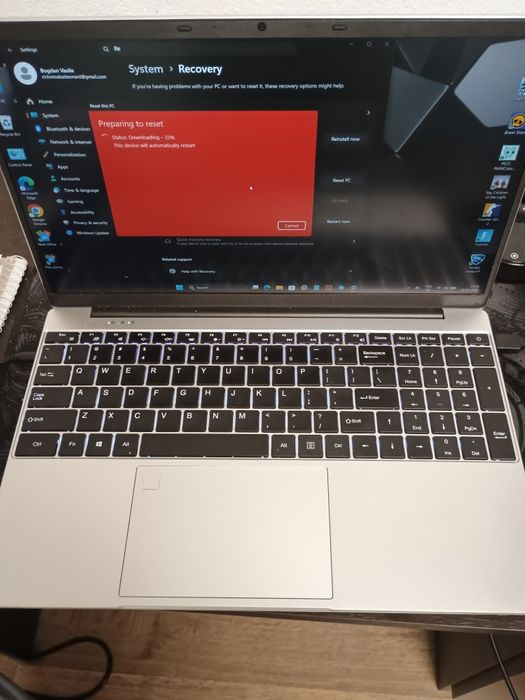 Laptop  Auusda 16 GB RAM , 512 GB .