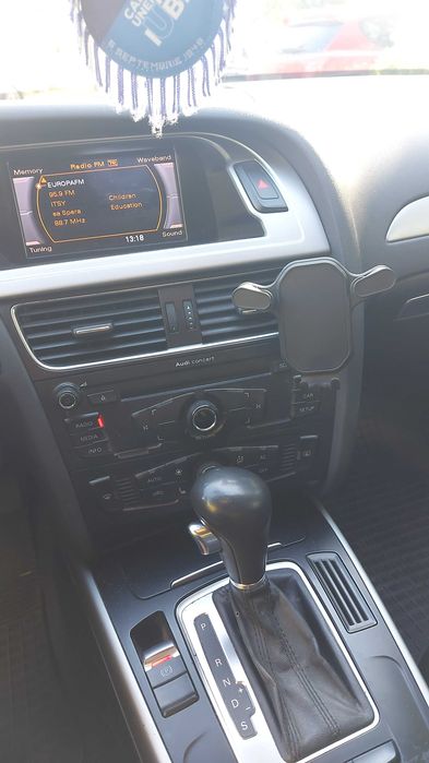 AUDI A4 2010 — imagine 3