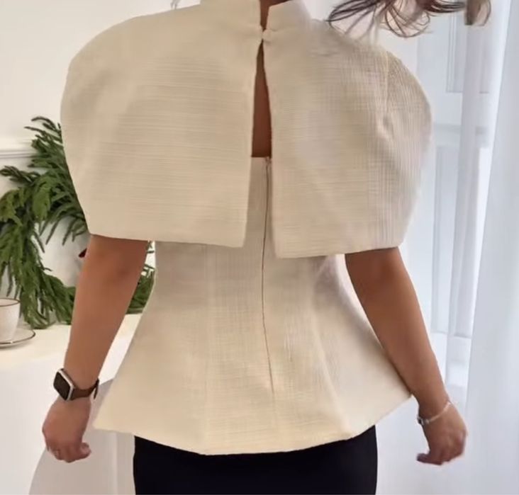 корсет с накидкой