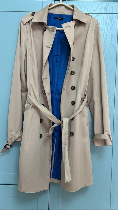 Хорошие плащ, пальто, платье