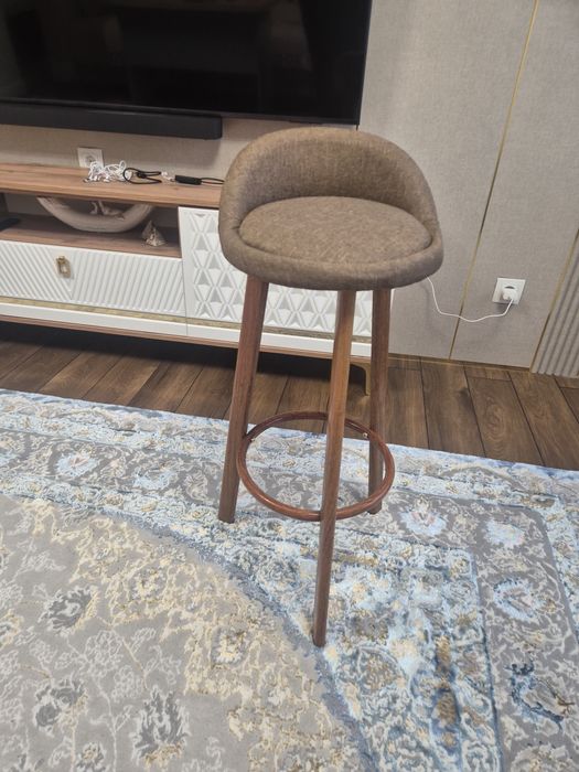 стул барный высота 70 см.