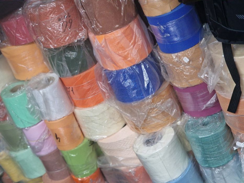 Schimb lamele la jaluzele verticale Am mai multe stofe si culori