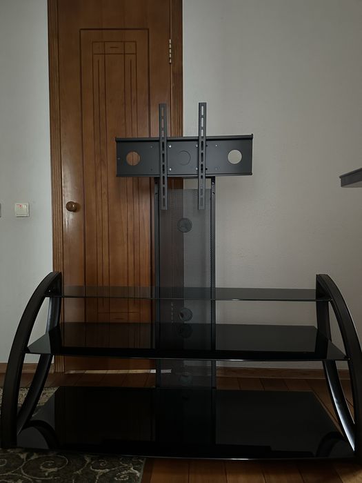 полка под телевизор