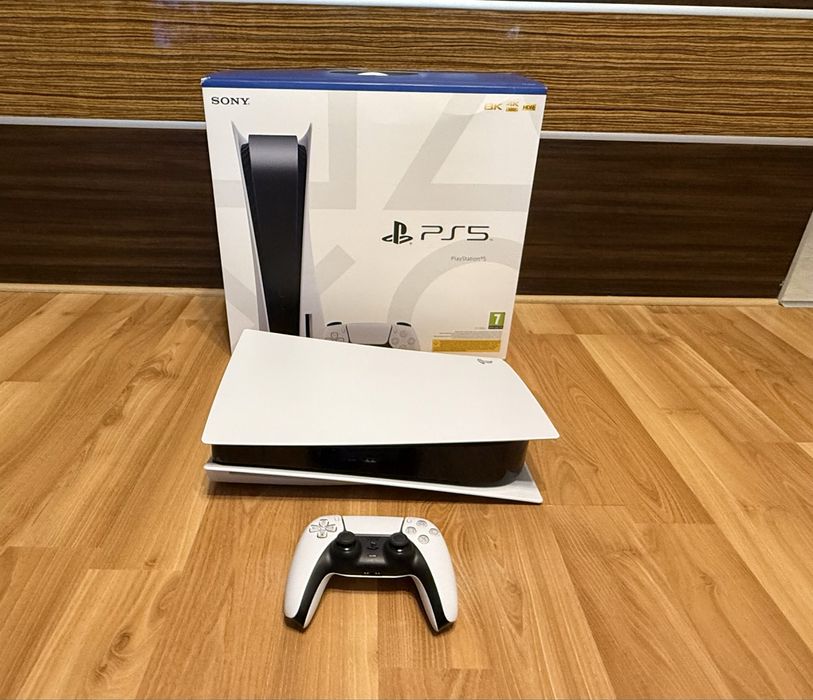 Перфектен PS5 Playstation 5 disc edition с над 30 игри