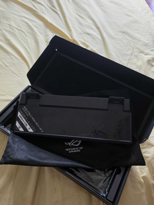 Vand tastatura asus ROG falchion ace hfx