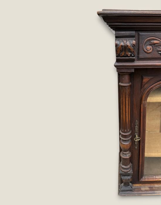 Vitrina perete lemn stejar