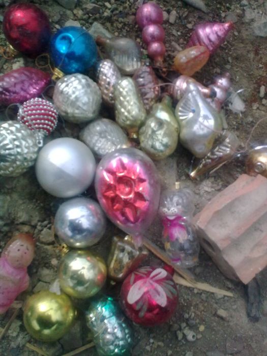 Продам елочные игрушки.