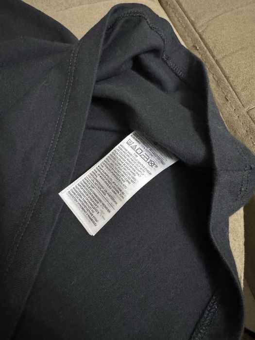 Мужсккая оригинал футболка от бренда GAP NY BROOKLYN