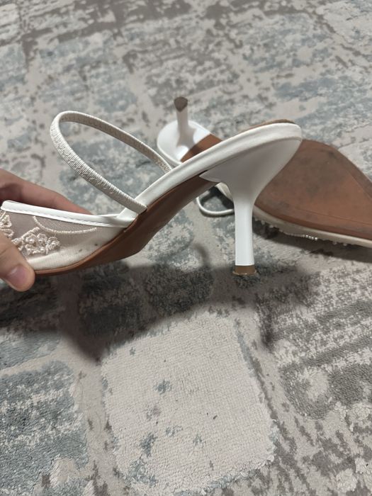 Туфли Zara с кружевом