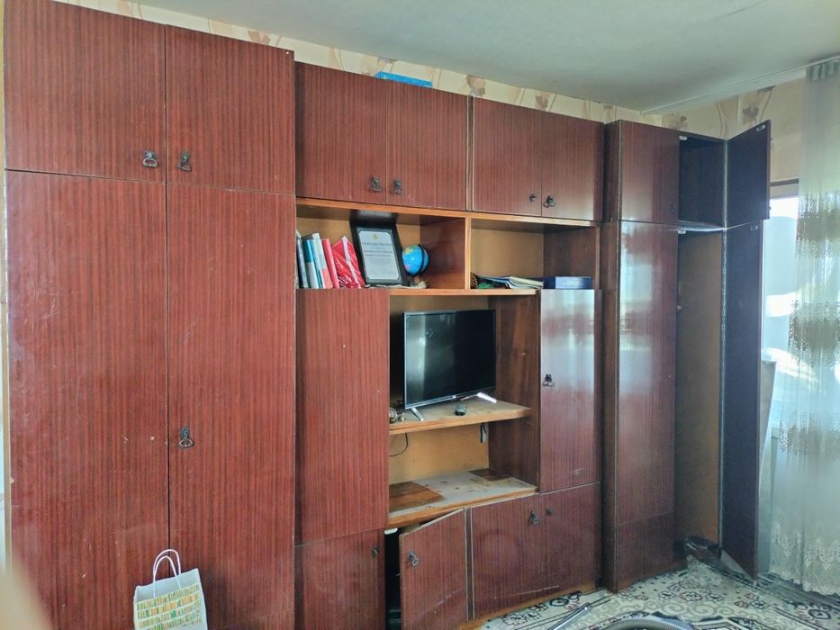 Mexmonxonaga va yotiqxonaga shkof