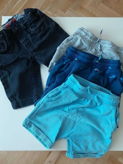 Размер 4-5г /104-110см/, различни дрешки