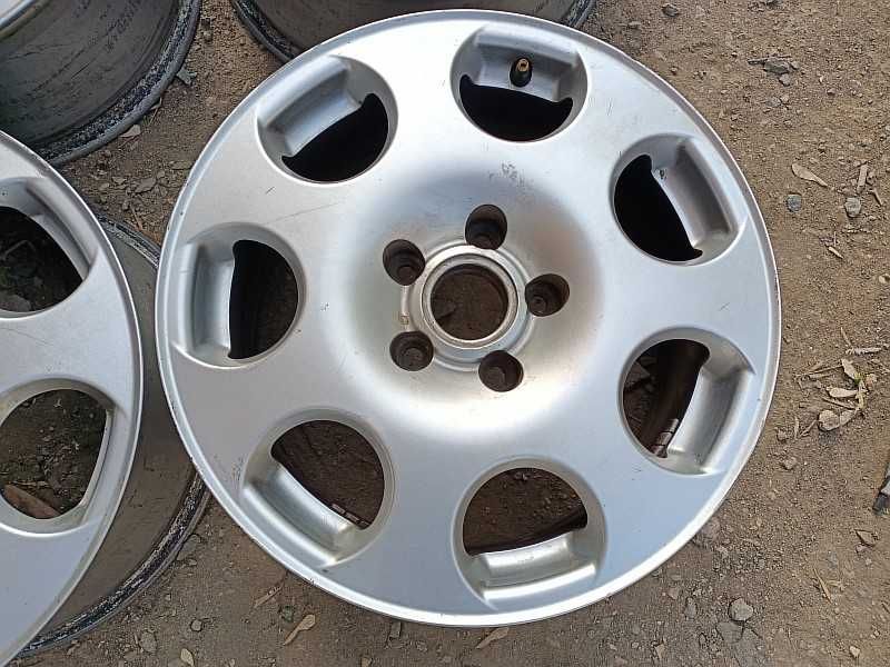 Продам легкосплавные диски "Speedline" на Audi .