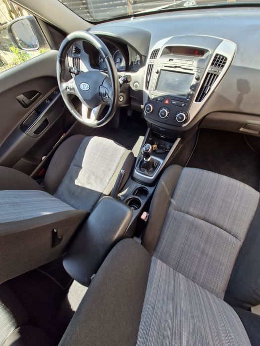 Vând Kia c'eed 1.4 benzina+gpl