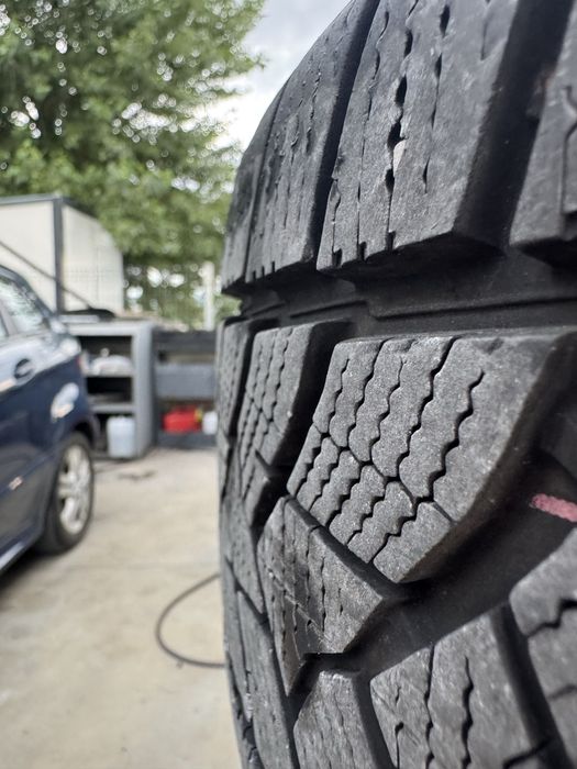 4 броя джанти  с гуми за Ауди с размер  215/65R17