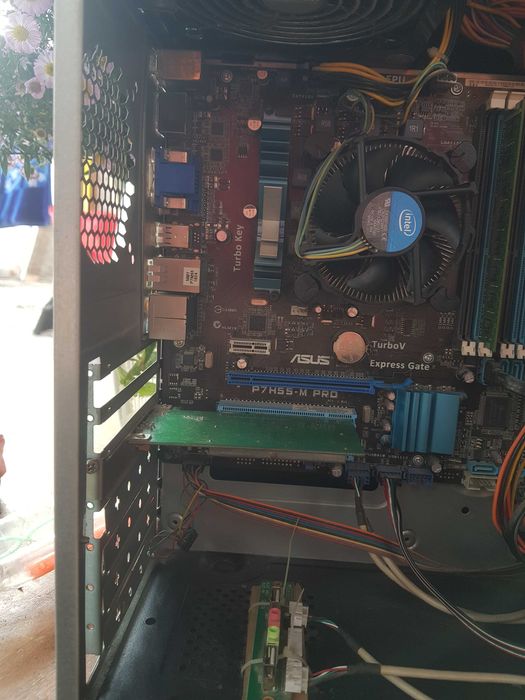 Системный блок Delux