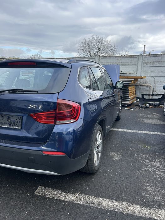 BMW X1 avariat frontal
