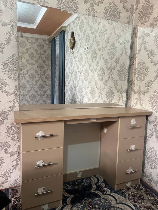 Комод сотилади янги яхши холатда