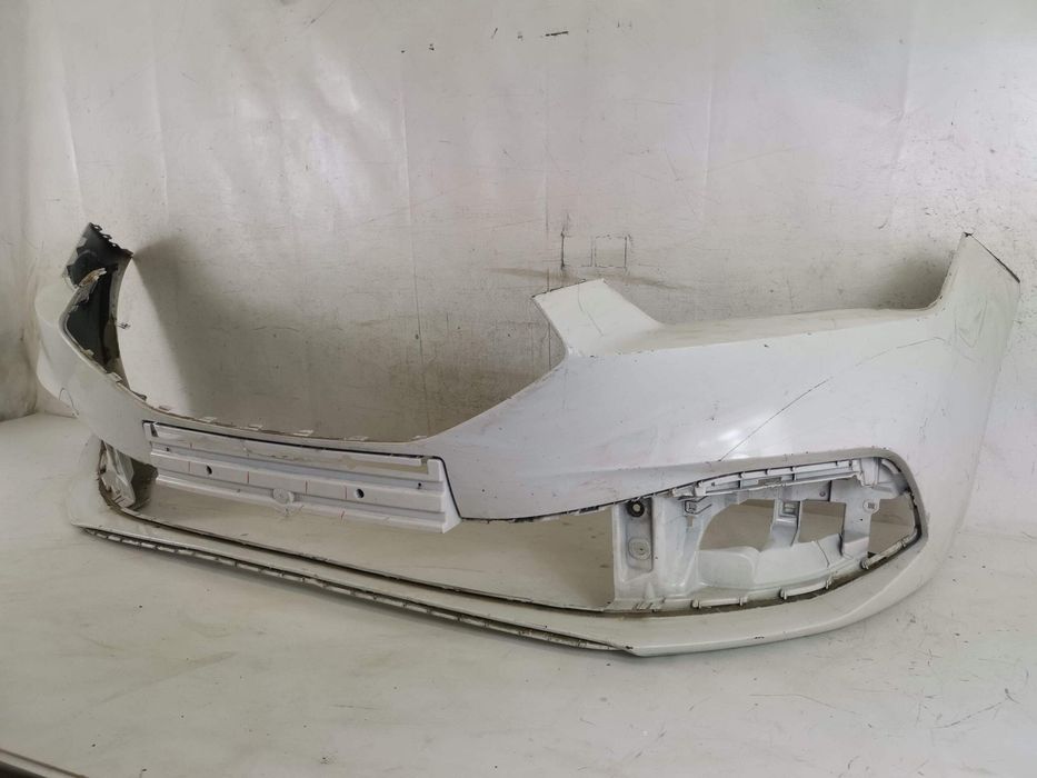 Предна броня Сеат Леон 4 / Seat Leon 4 [ - ] Оригинална, в добро състо