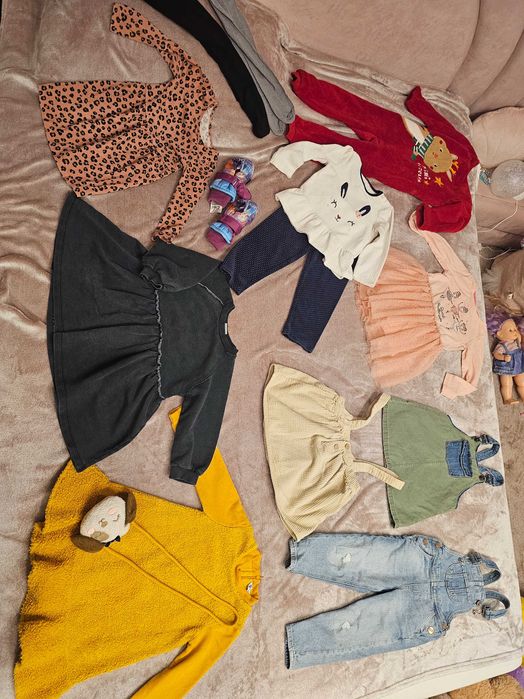 Lot haine fetițe, marimea 98