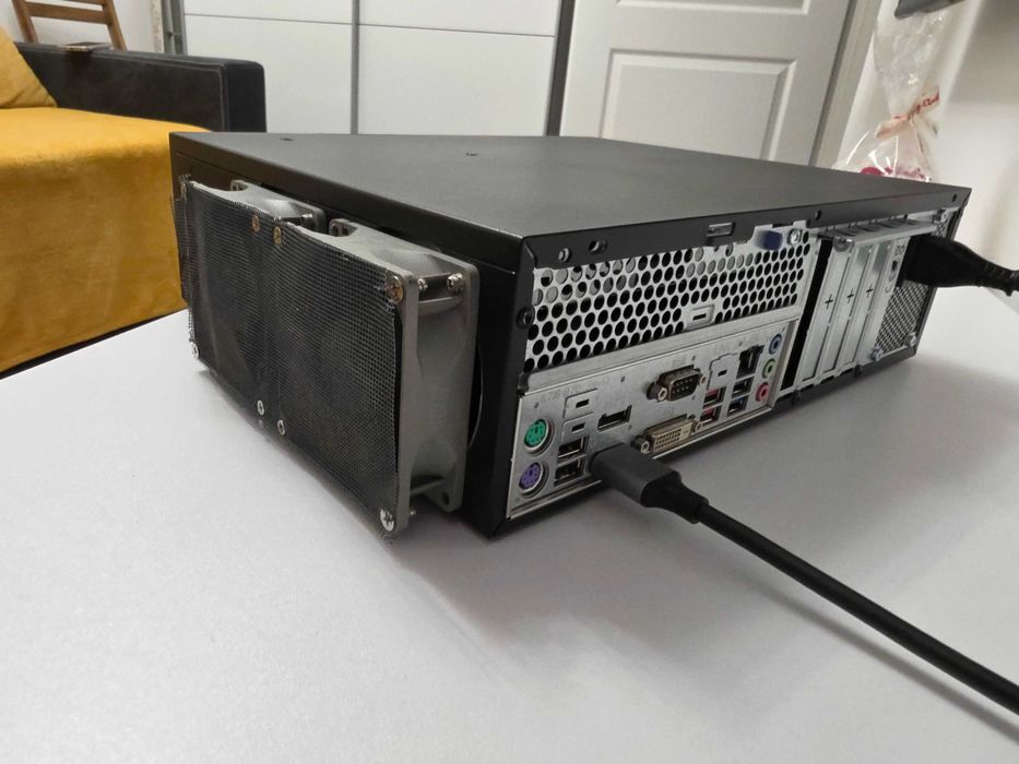 PC/Calculator SFF office/business i3-8100 16 GB Ram DDR4 + SSD + HDD