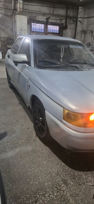 Продам ваз 2110, 8 клоп, 98 год