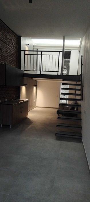 Дава се под наем Офис в Варна, Бизнес хотел - 70 кв.м за 1020 € - Снимка #2