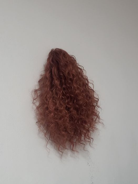 Кудрявые хвостики на крабе