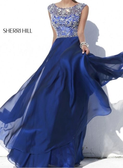 Красивое вечернее платье