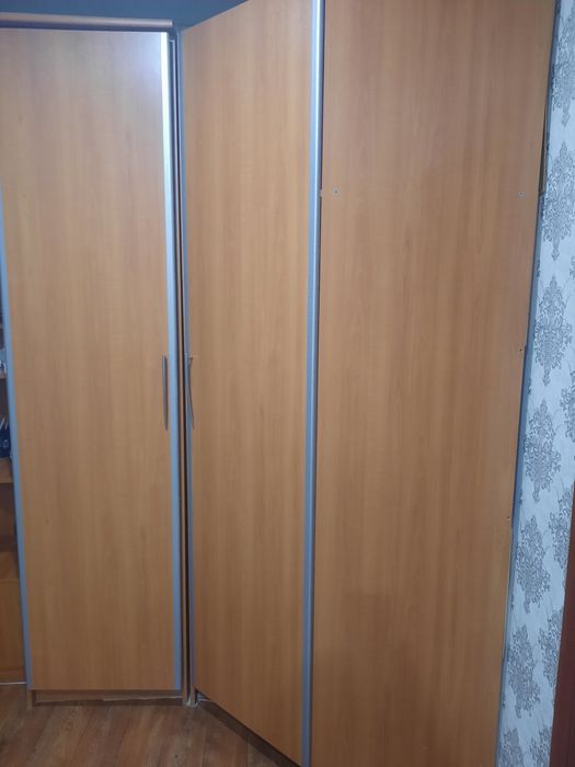 Шкаф б/у угловой