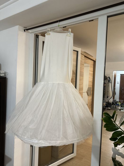 Vand crinolina cu 1 cerc