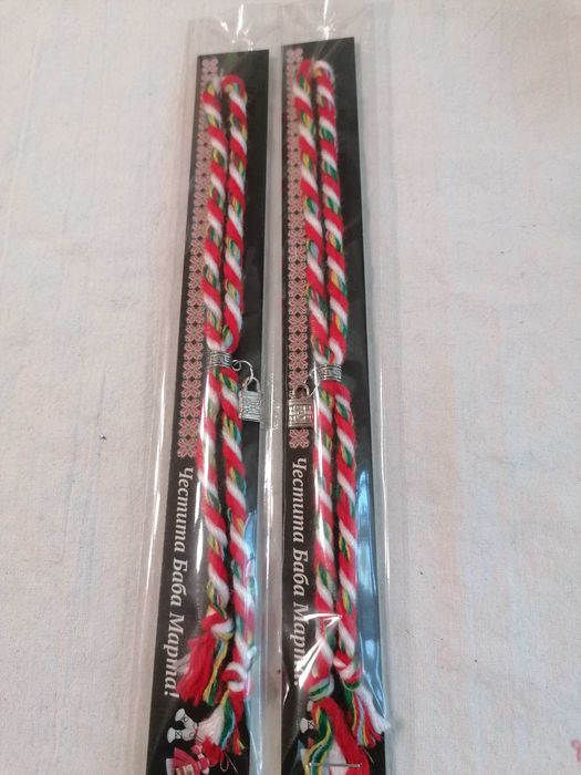 Мартеници различни модели