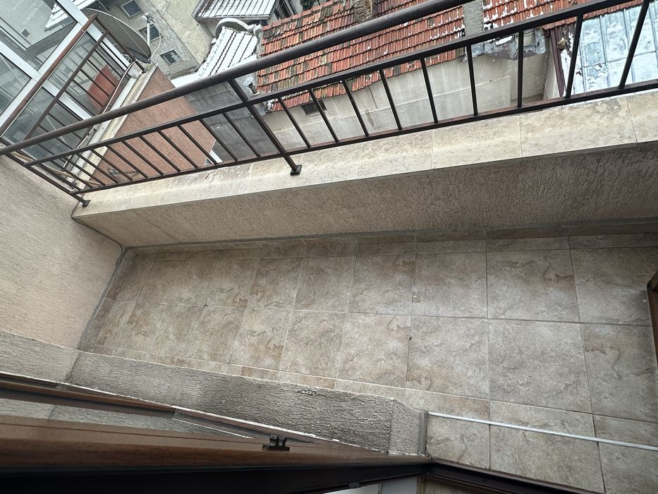 Дава се под наем Двустаен апартамент в Варна, Колхозен пазар - 40 кв.м за 125000 € - Снимка #8