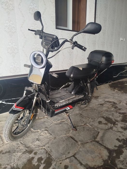 Скутор сотилади 1