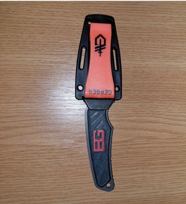 Cutit Gerber cu teaca