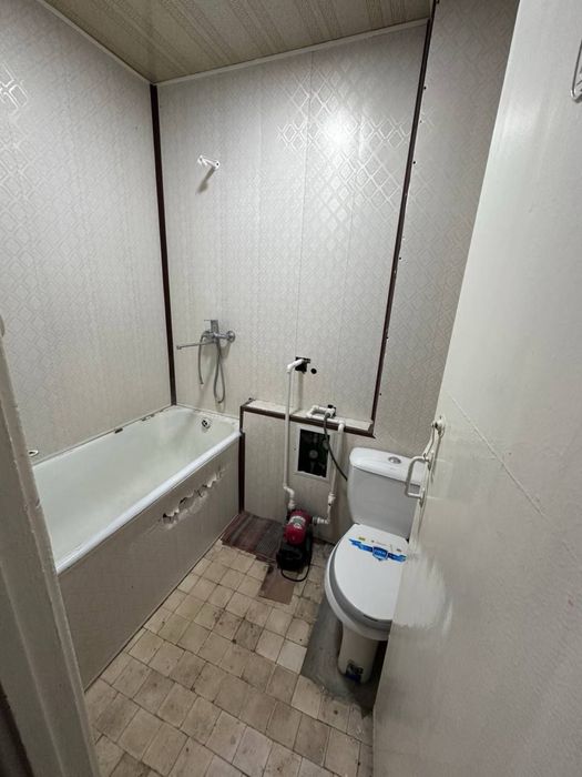 Широткада 4/4 этаж 1 хона уй ижарага берилади