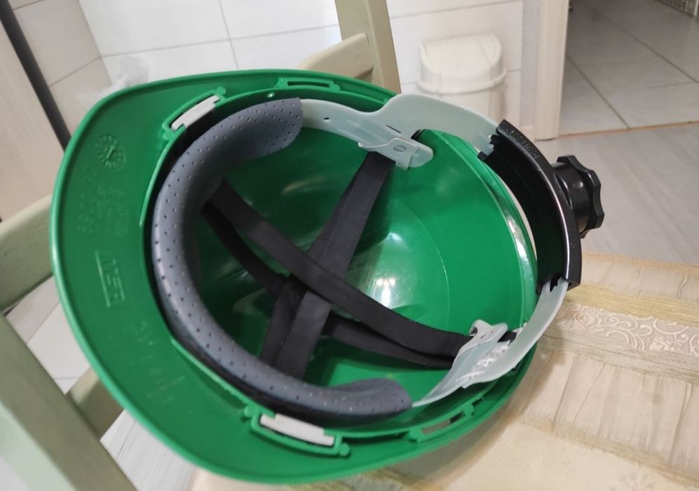 Продам строительные каски