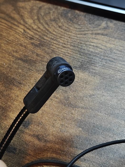 Sennheiser G3 wireless microfon belt-pack in ear