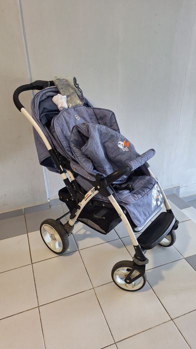 Продам коляску Adamex Quatro Monza