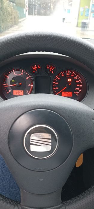 Vând Seat Ibiza 1.4 L 16V