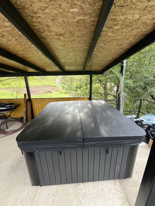 Jacuzzi piscină pătrat