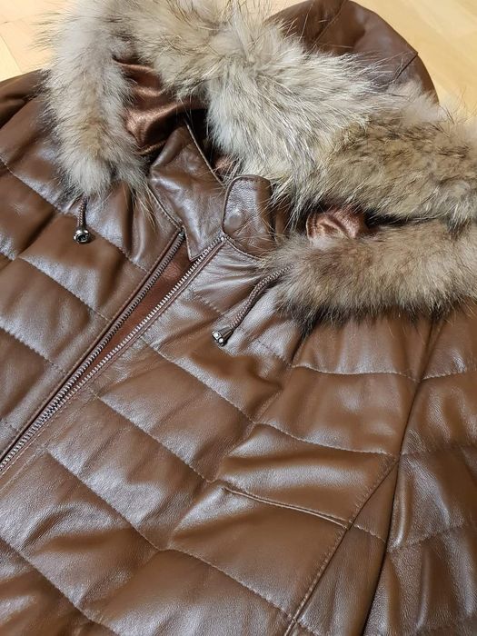 Haina matlasata piele naturala sezonul rece, gluga detasabila vulpe