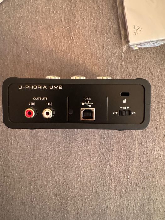 Бас китара Fender Squier, Darkglass effects, behringer um2