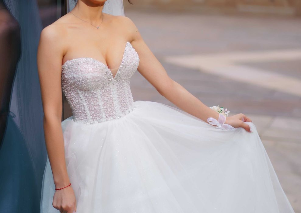 Vând rochie de mireasă